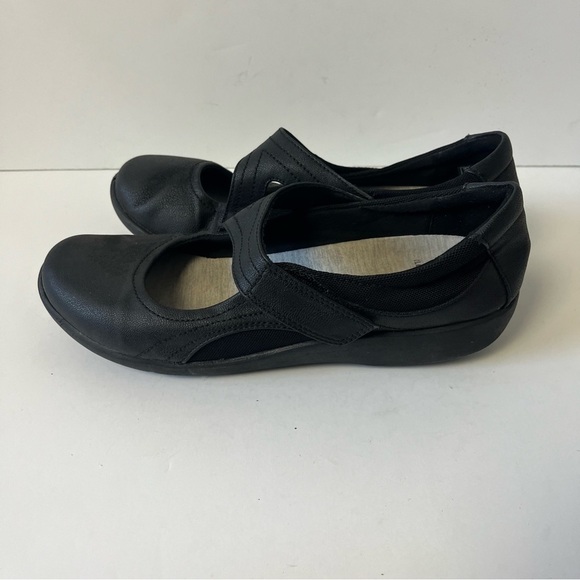Cloudsteppers by Clark’s Lightweight Memory Foam Mary Jane Black Shoes 8.5 - Picture 6 of 9